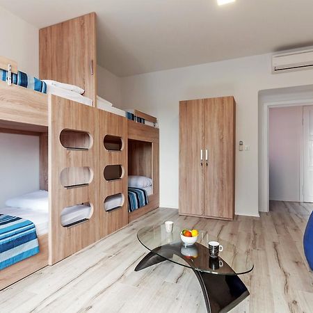 Sky Hostel Zadar Eksteriør billede